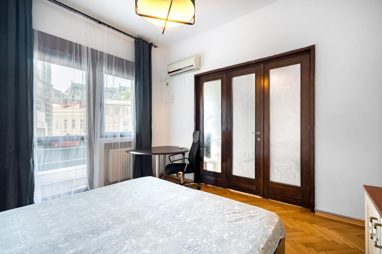 Sleek Comfort - A Blend Of Style And Convenience بوخارست المظهر الخارجي الصورة