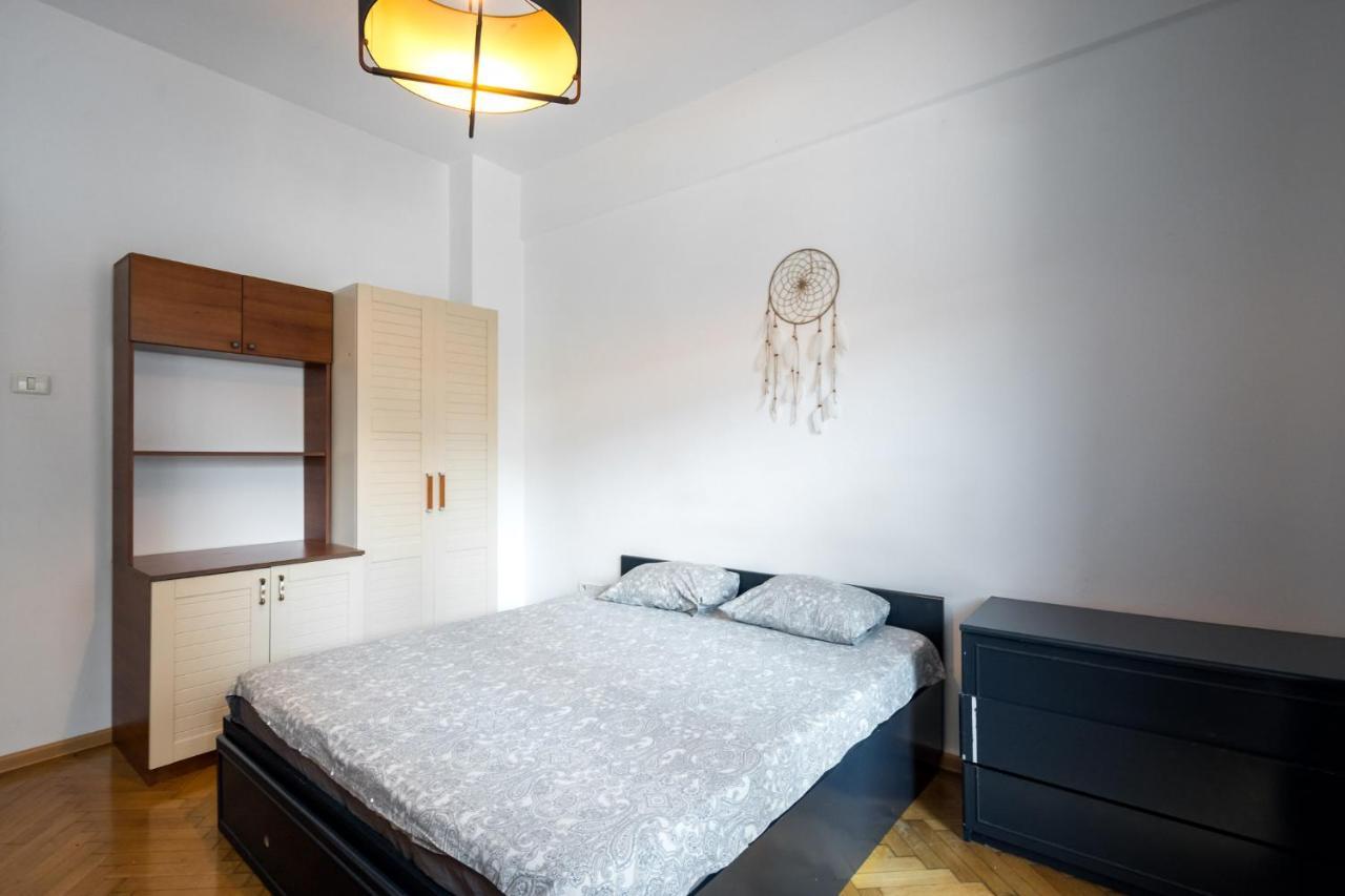 Sleek Comfort - A Blend Of Style And Convenience بوخارست المظهر الخارجي الصورة